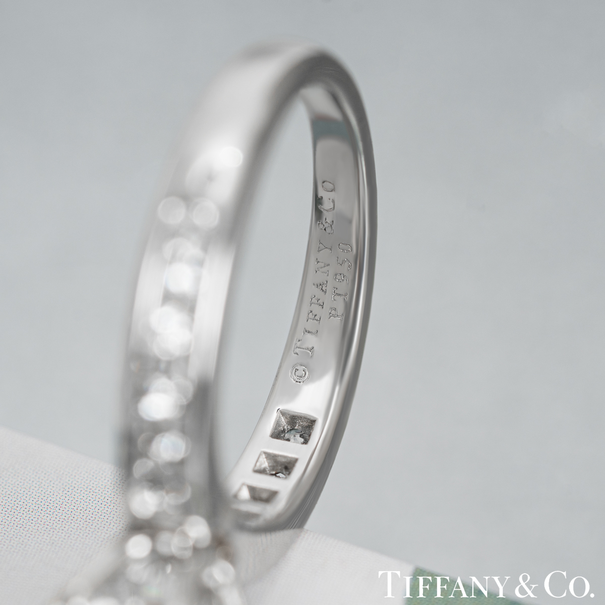 Tiffany & Co. Platinum Round Brilliant Cut Diamond Ring 1.28ct G/VVS2